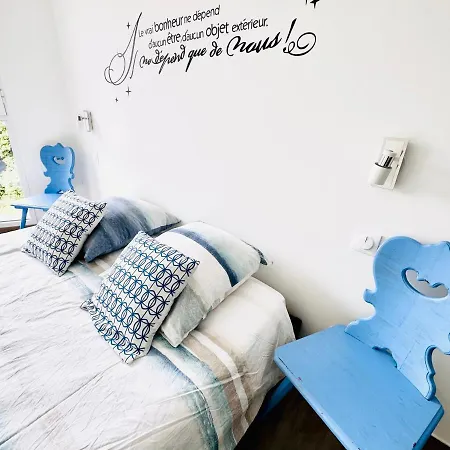 Apartment Janea Big Blue House *